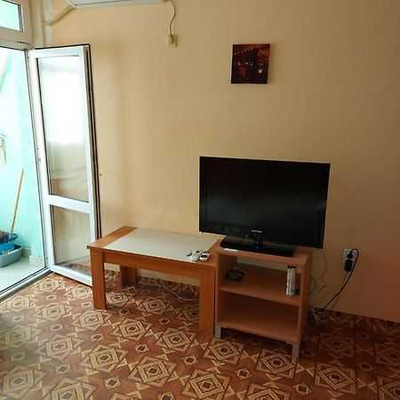 Studio And 1Bedroom Apartment Burgas - Economy Bagian luar foto