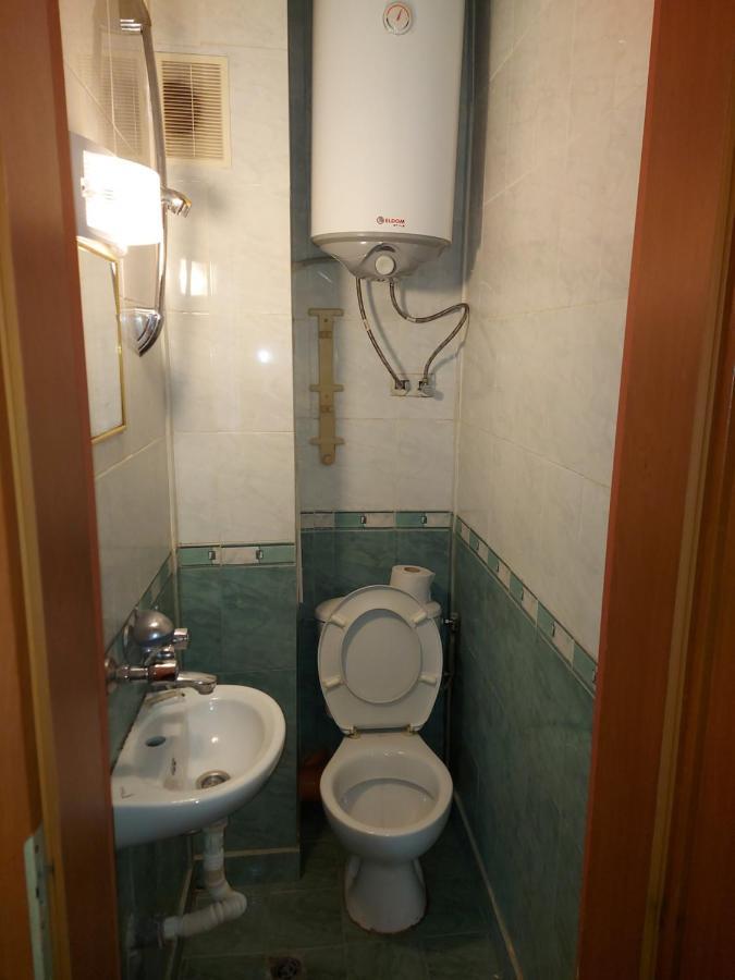 Studio And 1Bedroom Apartment Burgas - Economy Bagian luar foto