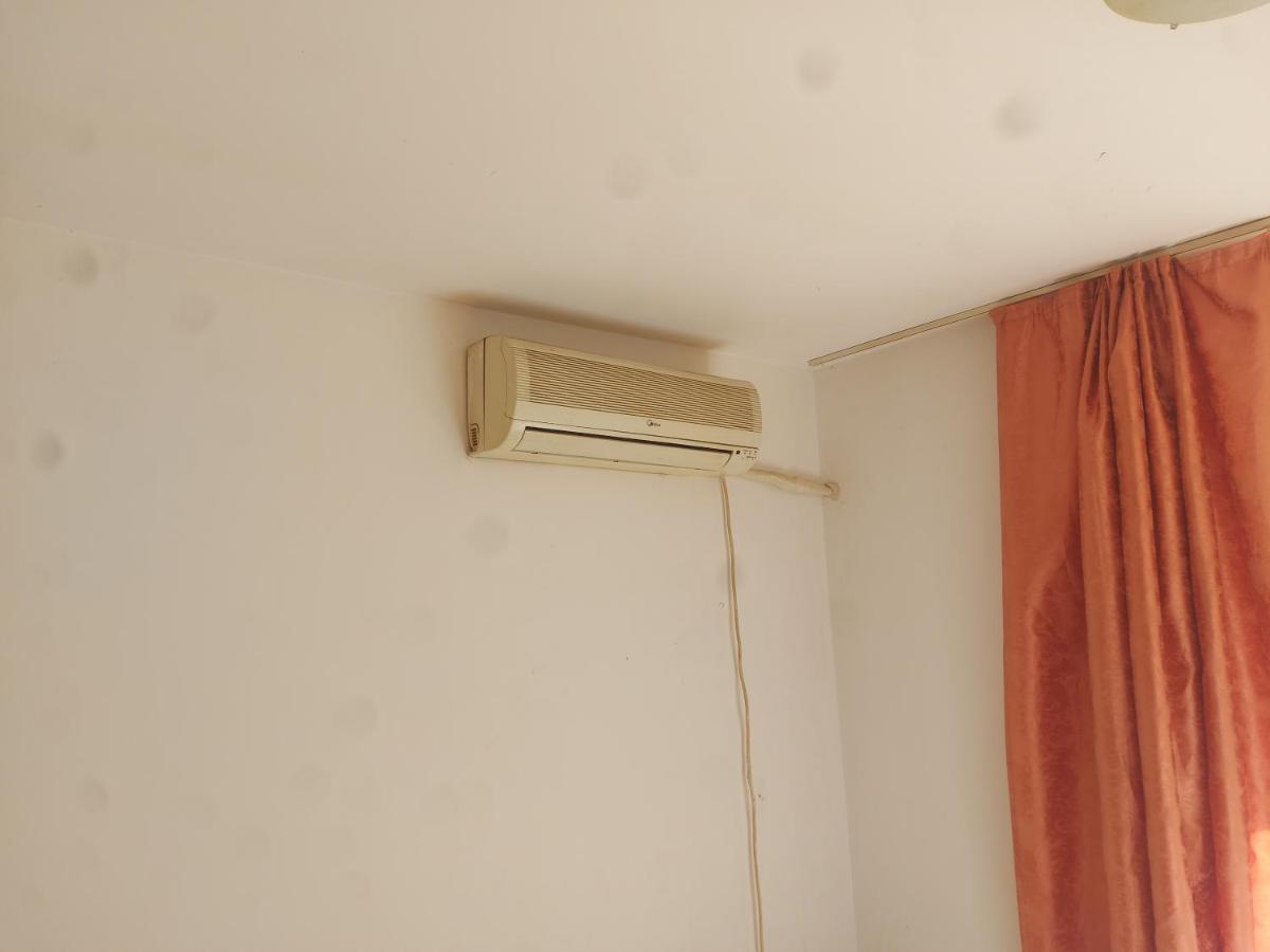Studio And 1Bedroom Apartment Burgas - Economy Bagian luar foto